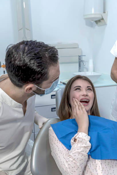 Best Emergency Tooth Extraction  in Neodesha, KS